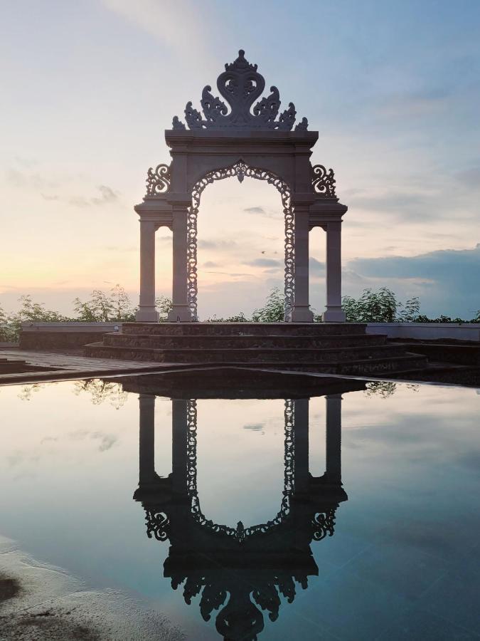 Giri Bhagawan Villas & Spa Nusa Dua  Exterior photo