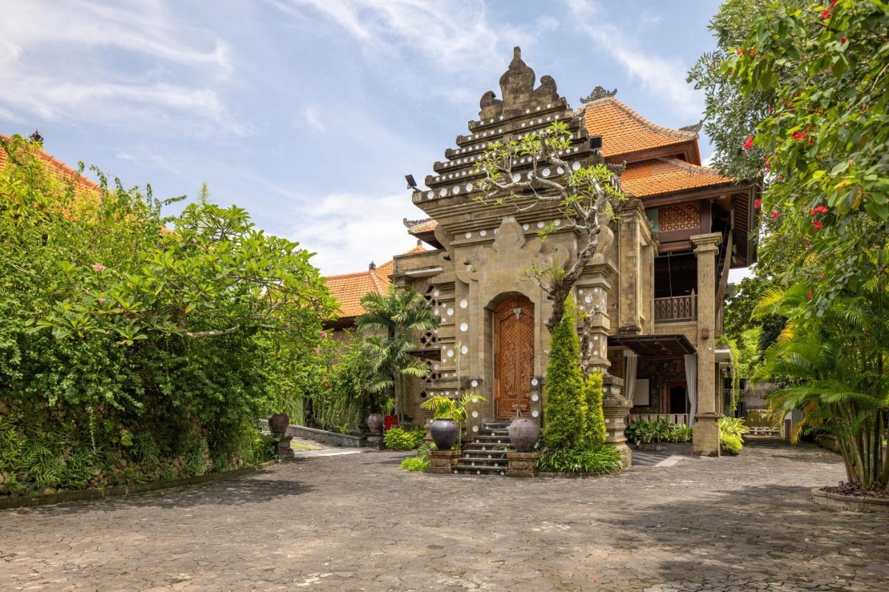 Giri Bhagawan Villas & Spa Nusa Dua  Exterior photo