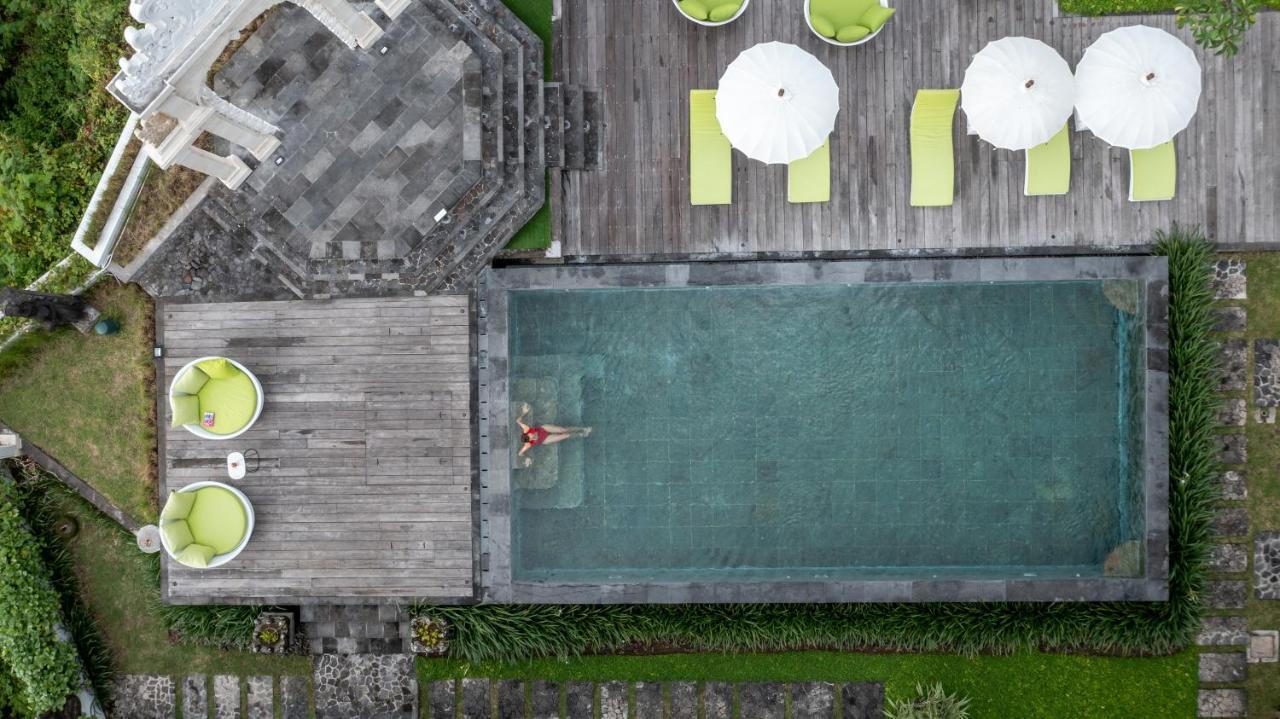 Giri Bhagawan Villas & Spa Nusa Dua  Exterior photo